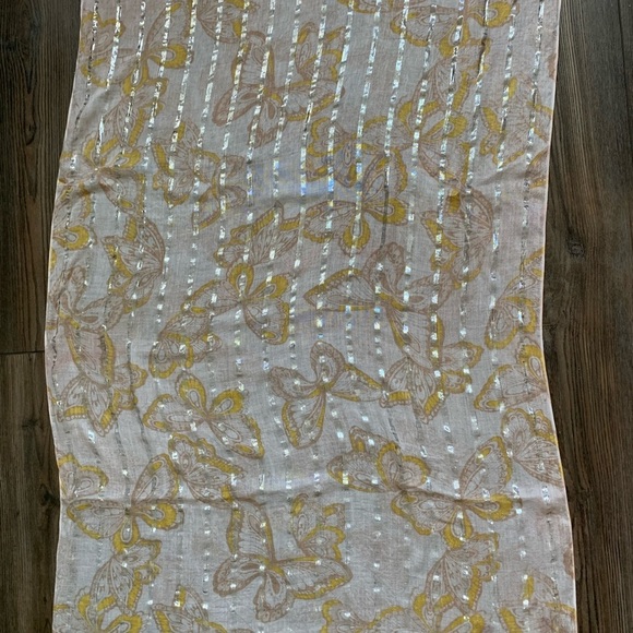 Scarf - Picture 6 of 6